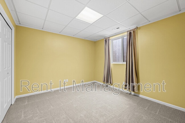 Building Photo - 5820 S 157th St