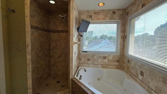 Building Photo - 4488 Penhurst Ct