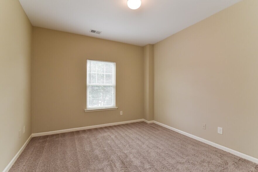 Building Photo - 787 Helm Ln NW