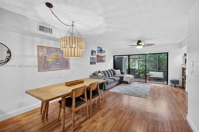 Building Photo - 4250 SW 70th Terrace