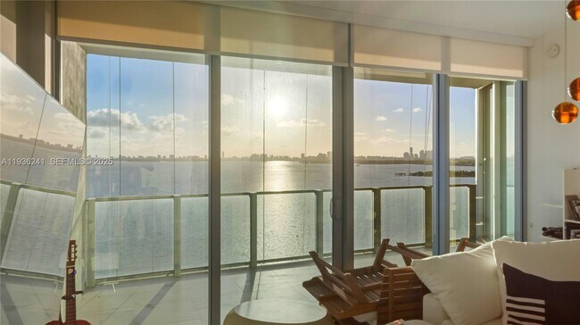 Building Photo - 2900 NE 7th Ave