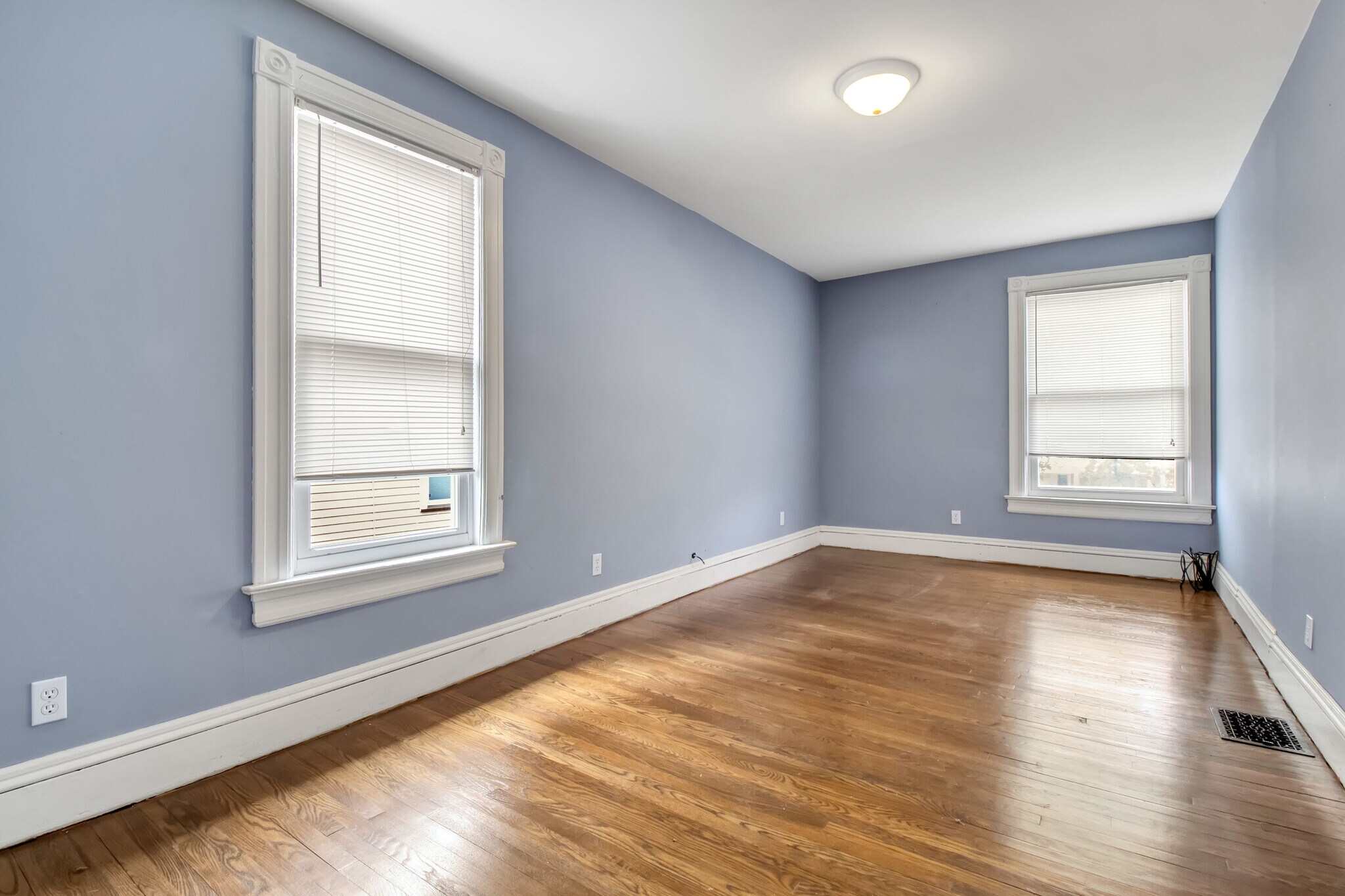 Building Photo - 67 Crescent Ave