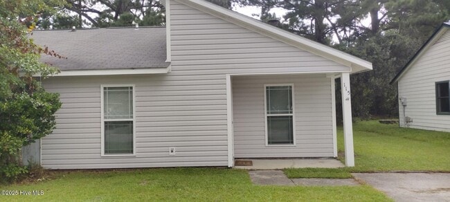 Primary Photo - 115 Village Cir