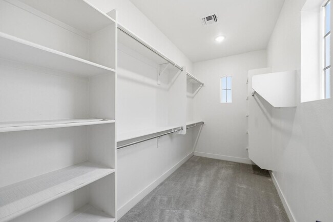 Building Photo - 2452 E Lovebird Ln