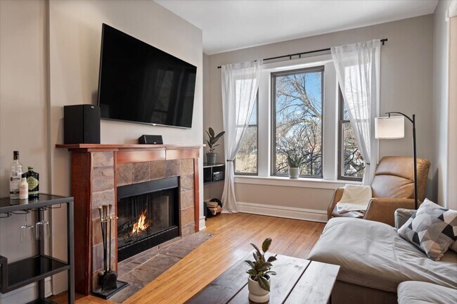 Building Photo - 2013 W Concord Pl