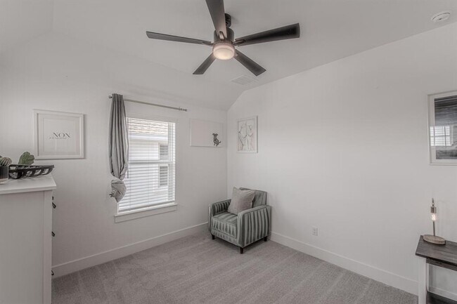 Building Photo - 308 Millbend Rd