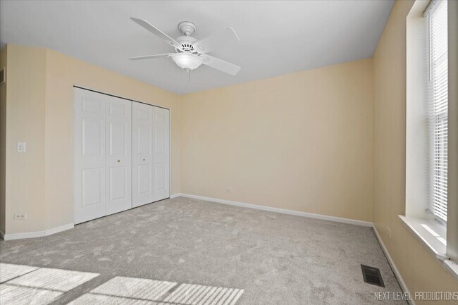 Building Photo - 438 W Meadow Mist Ln