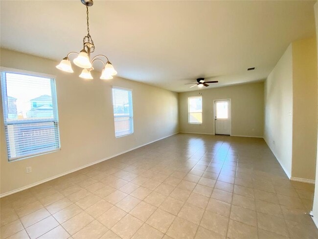 Building Photo - 5216 Cressler Ln