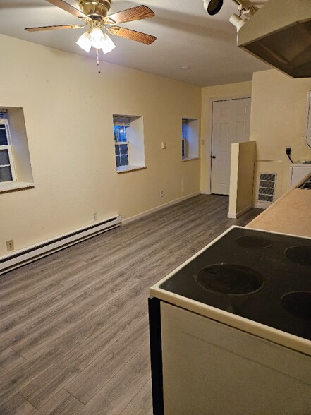 Building Photo - 1253 E 100 S