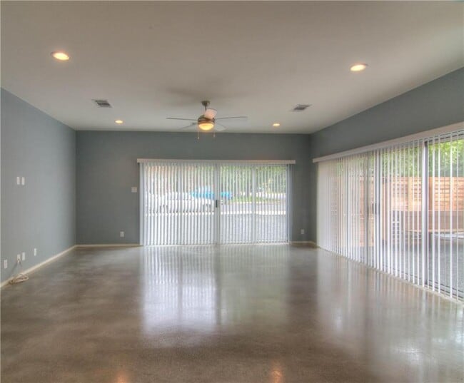 Building Photo - 4527 Depew Ave