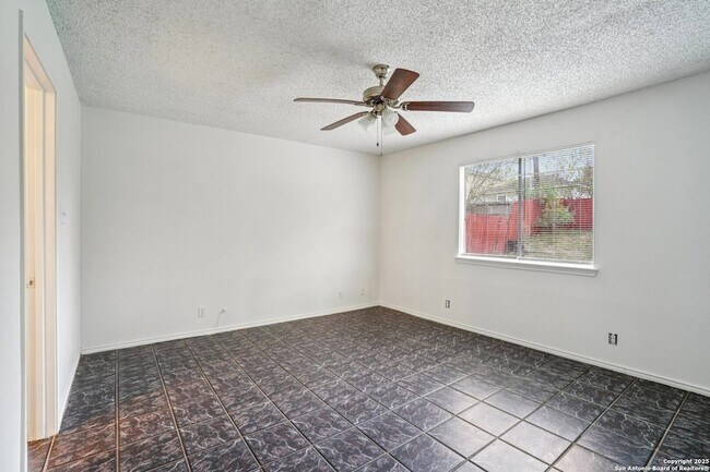 Building Photo - 6222 Candleview Ct