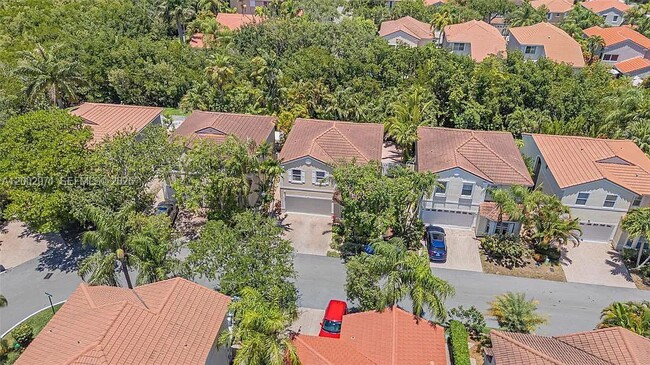 Building Photo - 1135 W Lake St