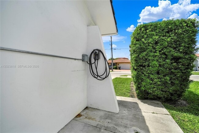 Building Photo - 13023 SW 6th St