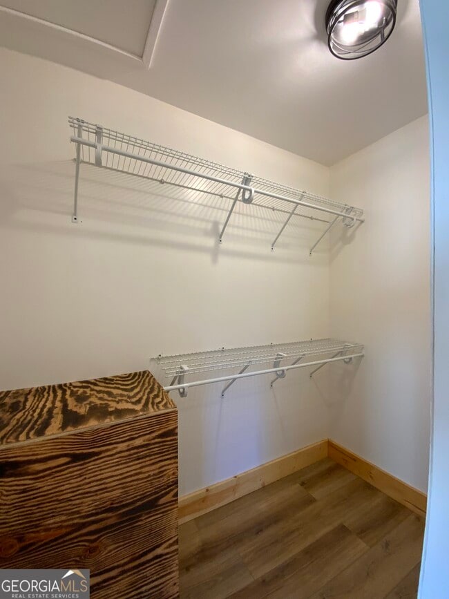 Building Photo - 5569 Fosters Mill Rd