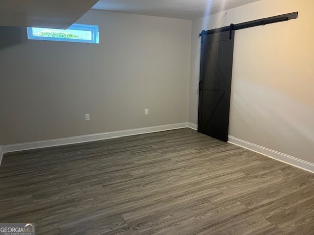 Building Photo - 1560 Pin Oak Ln SE