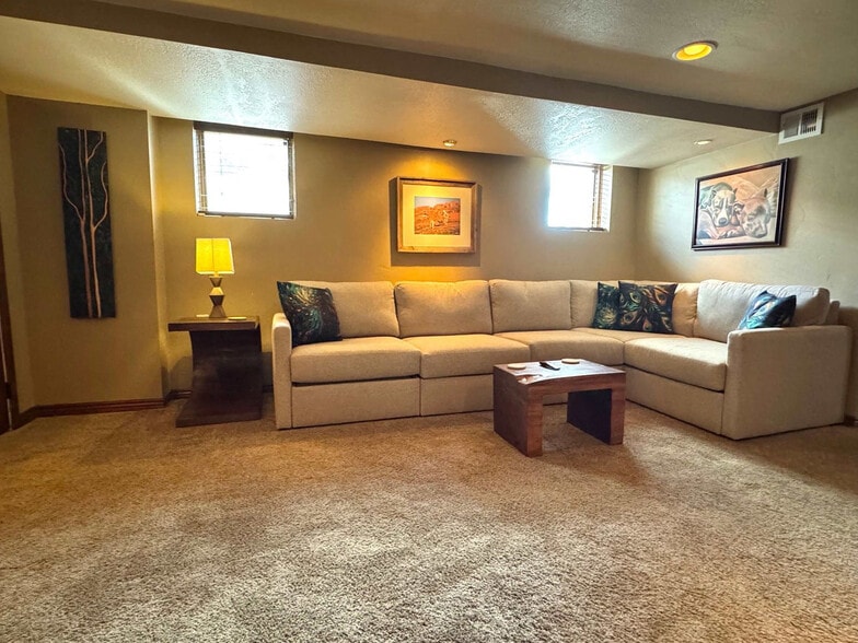 Building Photo - 167 U St