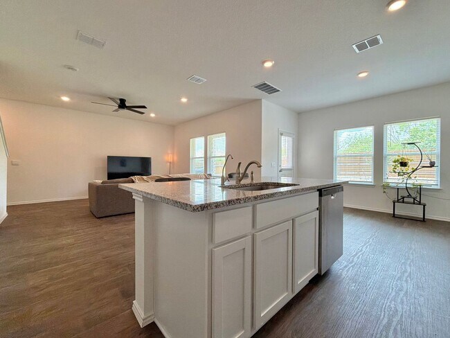 Building Photo - 14812 Afleet Alex St