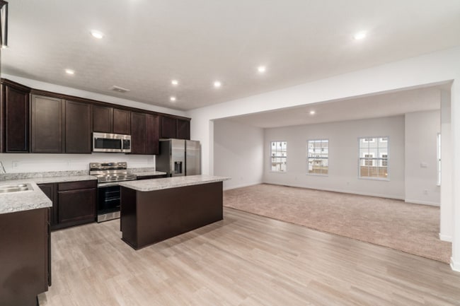 Building Photo - 144 Dusky Willow Dr