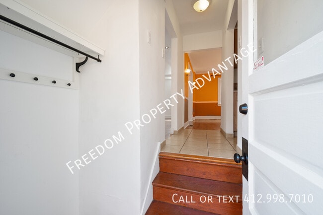 Building Photo - 2642 Mt Royal Rd