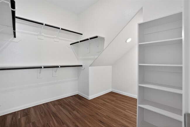 Building Photo - 13312 Burbot Dr