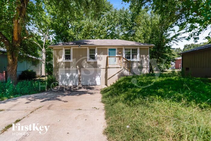 Primary Photo - 7714 E 90th Terrace