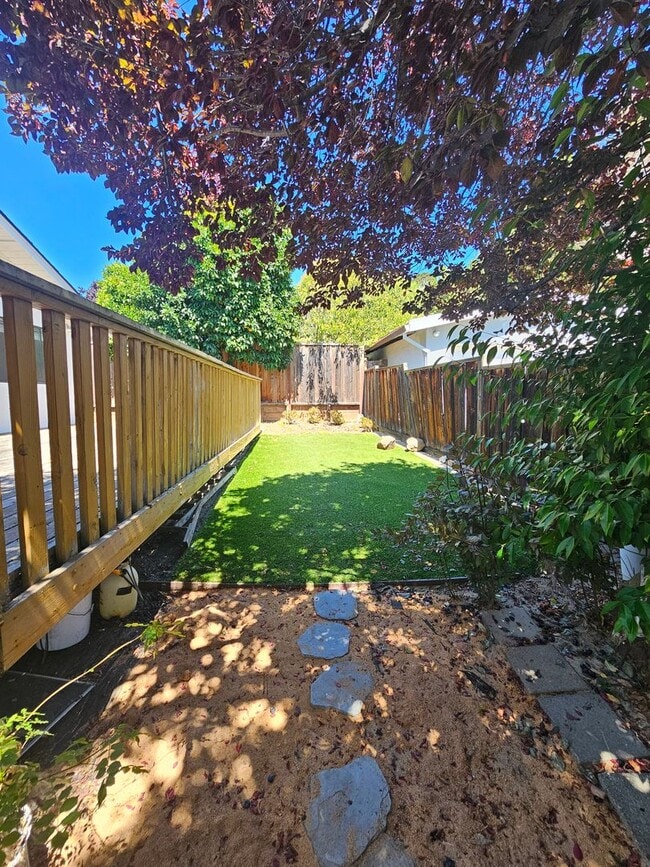 Building Photo - Charming Castro Valley Retreat with 2-Car ...