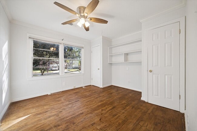 Building Photo - 5122 Locust St