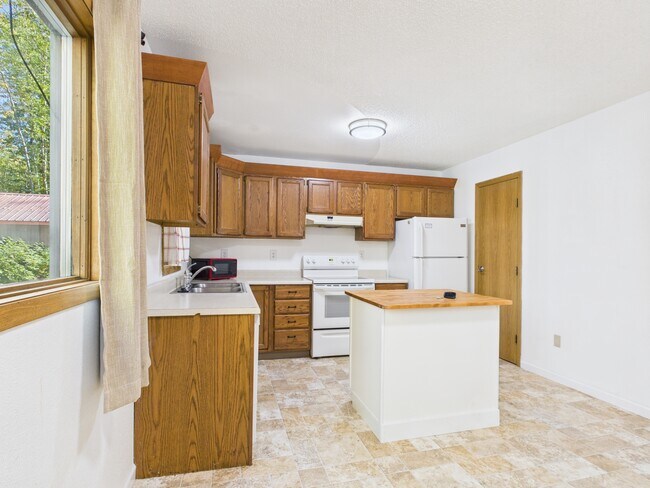 Building Photo - 3472 Biathalon Ave