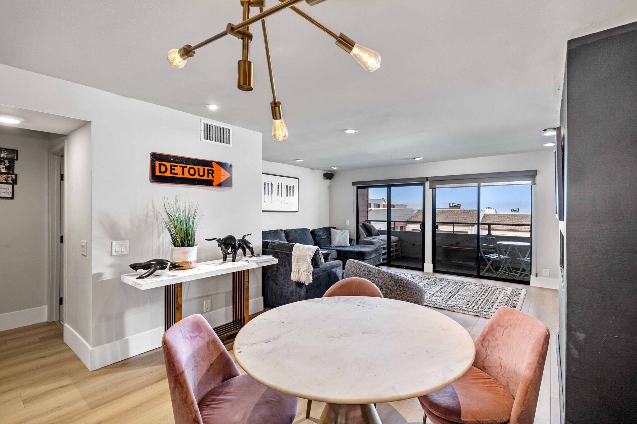 Building Photo - 419 Camino de las Colinas