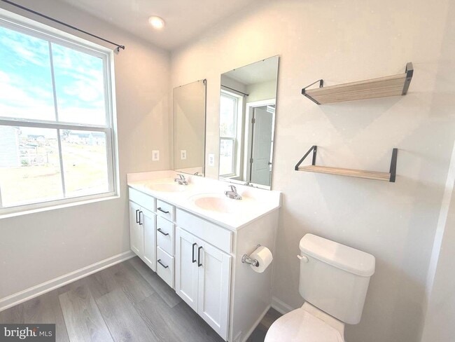 Building Photo - 365 Otero Ln