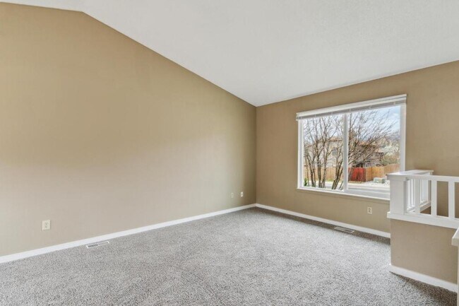 Building Photo - 5245 Mule Deer Dr