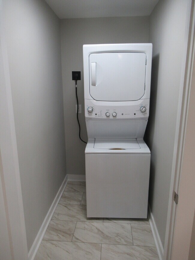 Building Photo - Spacious, Move-In Ready Rental with Modern Updates on the West Side of Lincolnton!