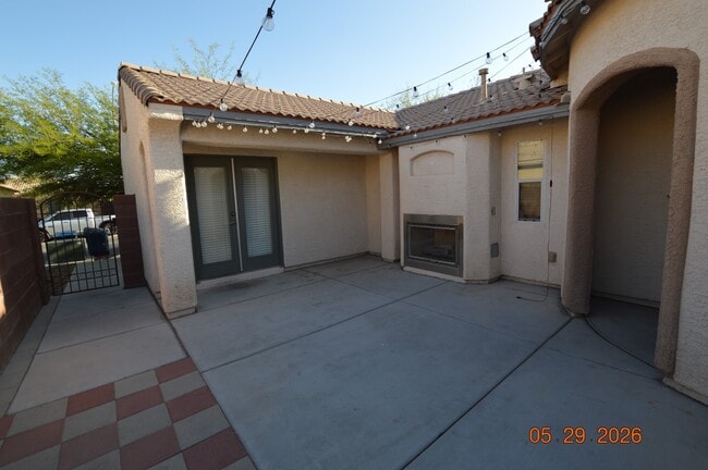 Building Photo - 8398 Hollywood Hills Ave