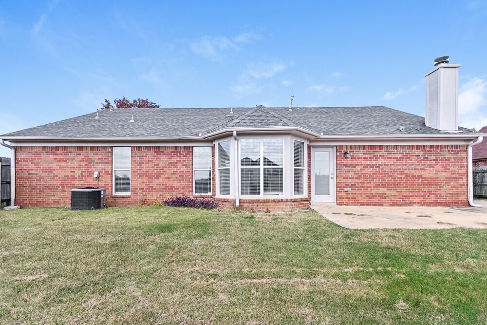 Building Photo - 4255 Man of War Dr