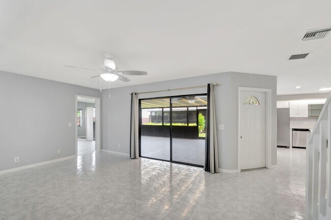 Building Photo - 4185 Turnberry Cir