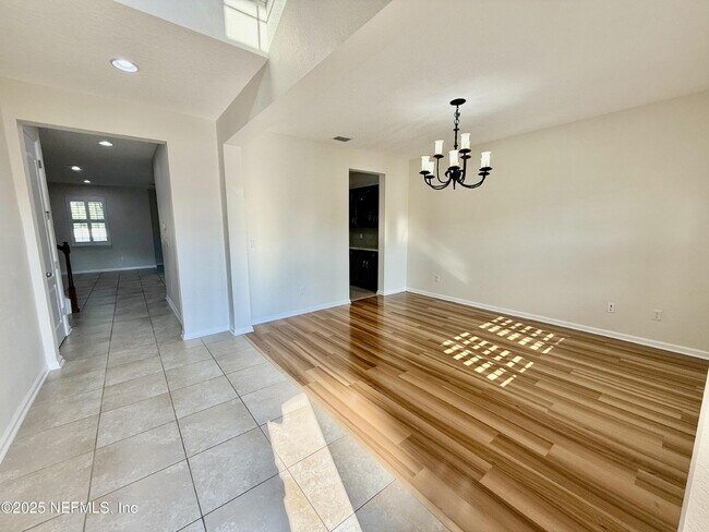Building Photo - 488 Pine Eagle Dr