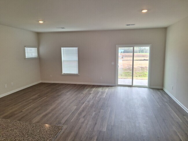 Building Photo - 725 Gatestone Ln