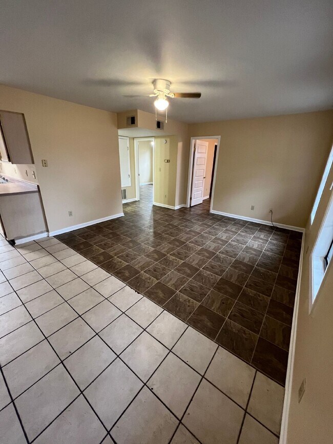 Building Photo - "Charming 2-Bedroom Retreat in Jonesboro – Cozy 750 Sq Ft Home Awaits!"