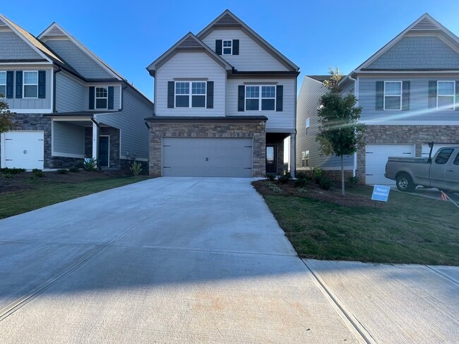 Building Photo - 112 Briarwood Dr E