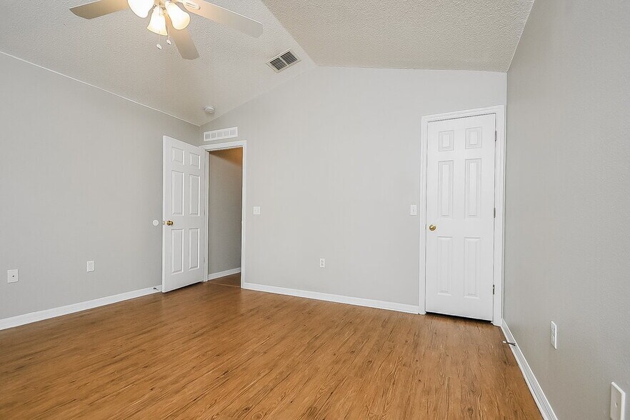Building Photo - 1507 Alhambra Crest Dr
