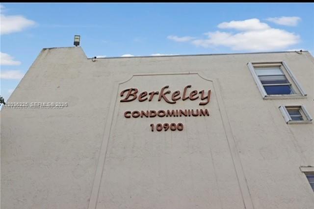 Building Photo - 10900 SW 104th St