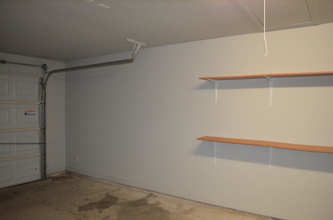 Building Photo - 2002Tru