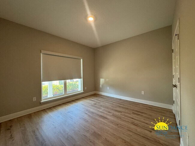 Building Photo - 175 Emarie Grey Cir