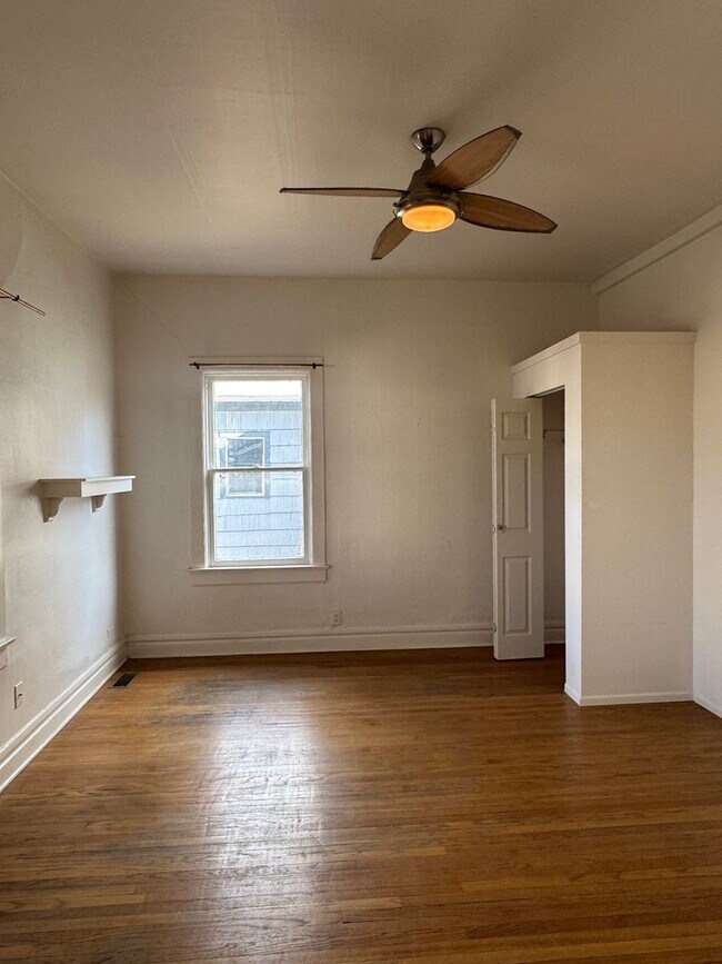 Building Photo - 1010 White Ave