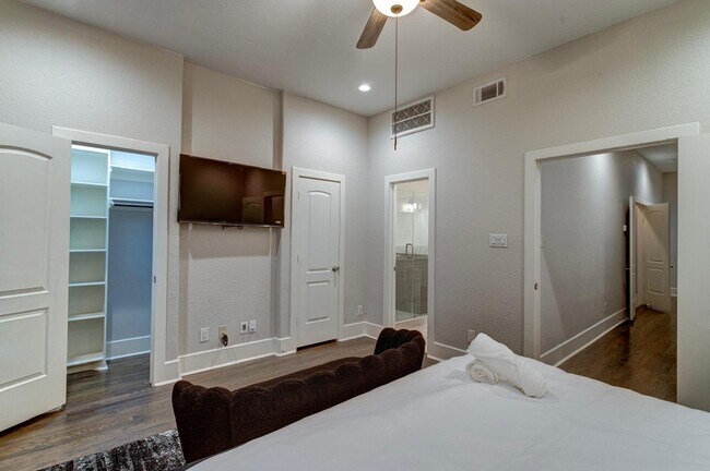 Building Photo - 2020 McGowen St