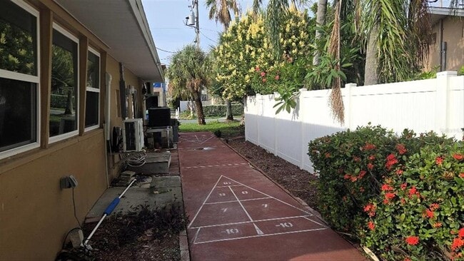 Building Photo - 5412 Leilani Dr