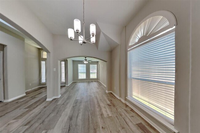 Building Photo - 12231 Piney Bend Dr