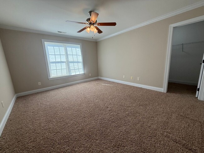 Building Photo - For Rent NOW!!