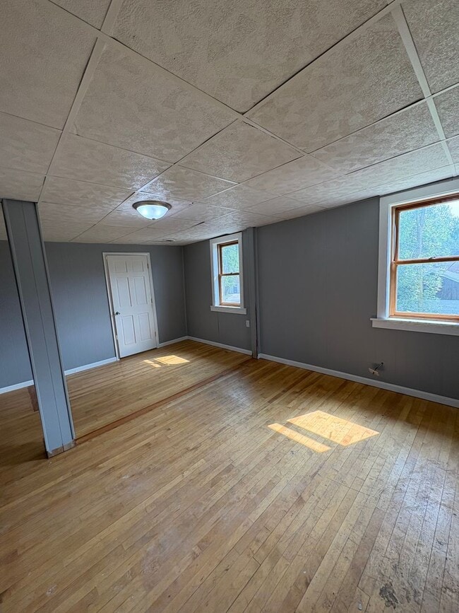 Building Photo - 213 S Warrington Ave