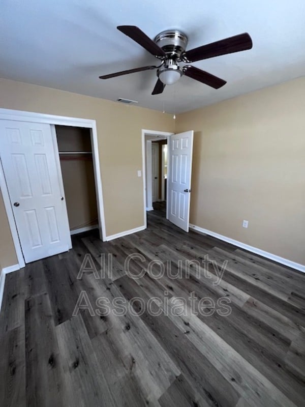 Building Photo - 610 N Walton Ave